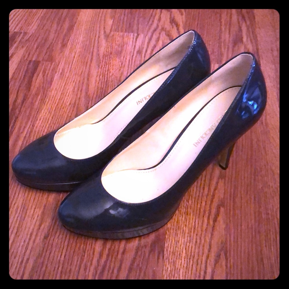 Enzo Angiolini Navy Patent Leather Pumps